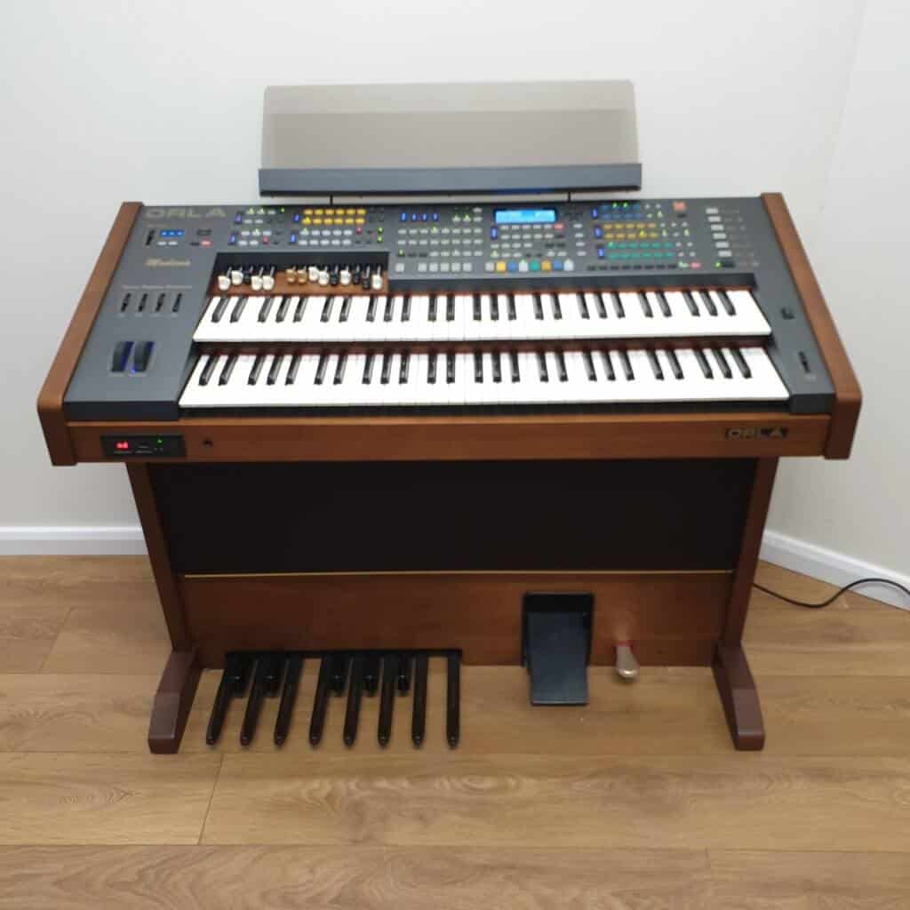Used Orla Modena Organ (Stock ID: #8115)