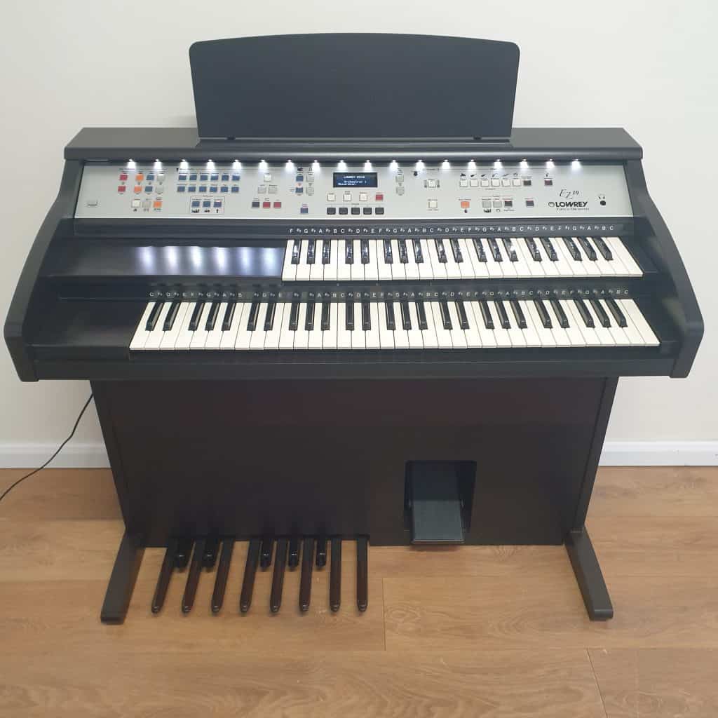Used Lowrey EZ10 Organ (Stock ID: #10593)
