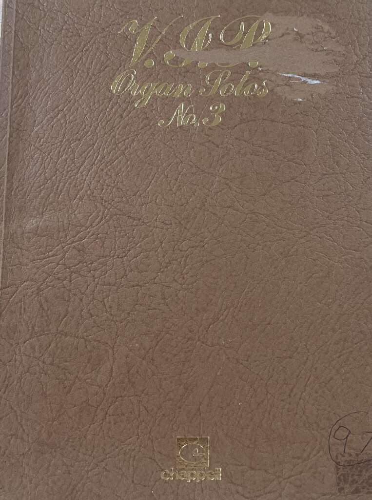 V.I.P Organ Solos No.3 Book