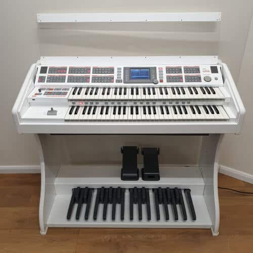 Used Orla Ringway RS1000e Organ In White (Stock ID: #7300)
