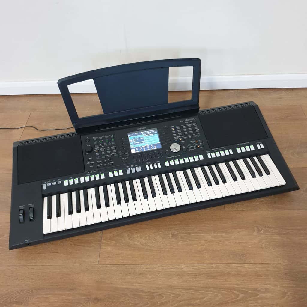 Used Yamaha PSR S950 Keyboard (Stock ID: #10564)