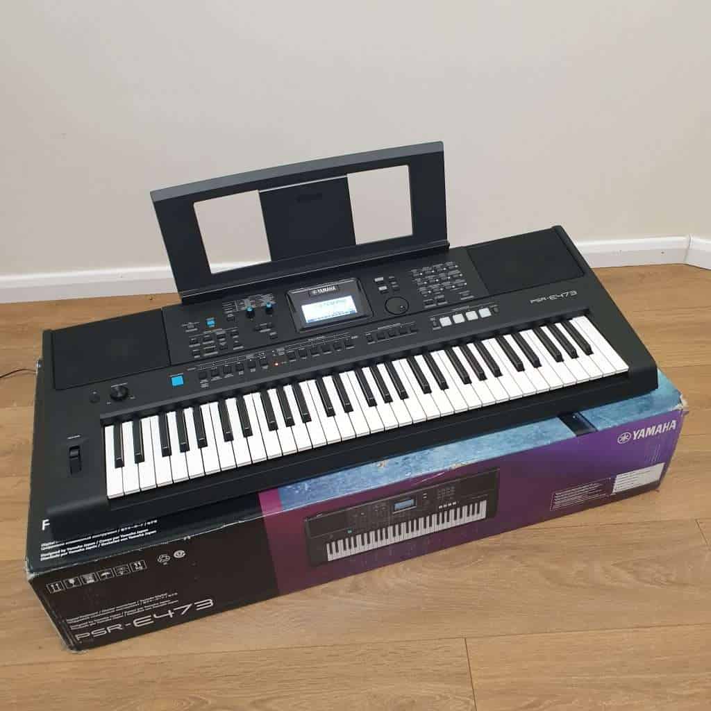 Yamaha PSR E473 Keyboard