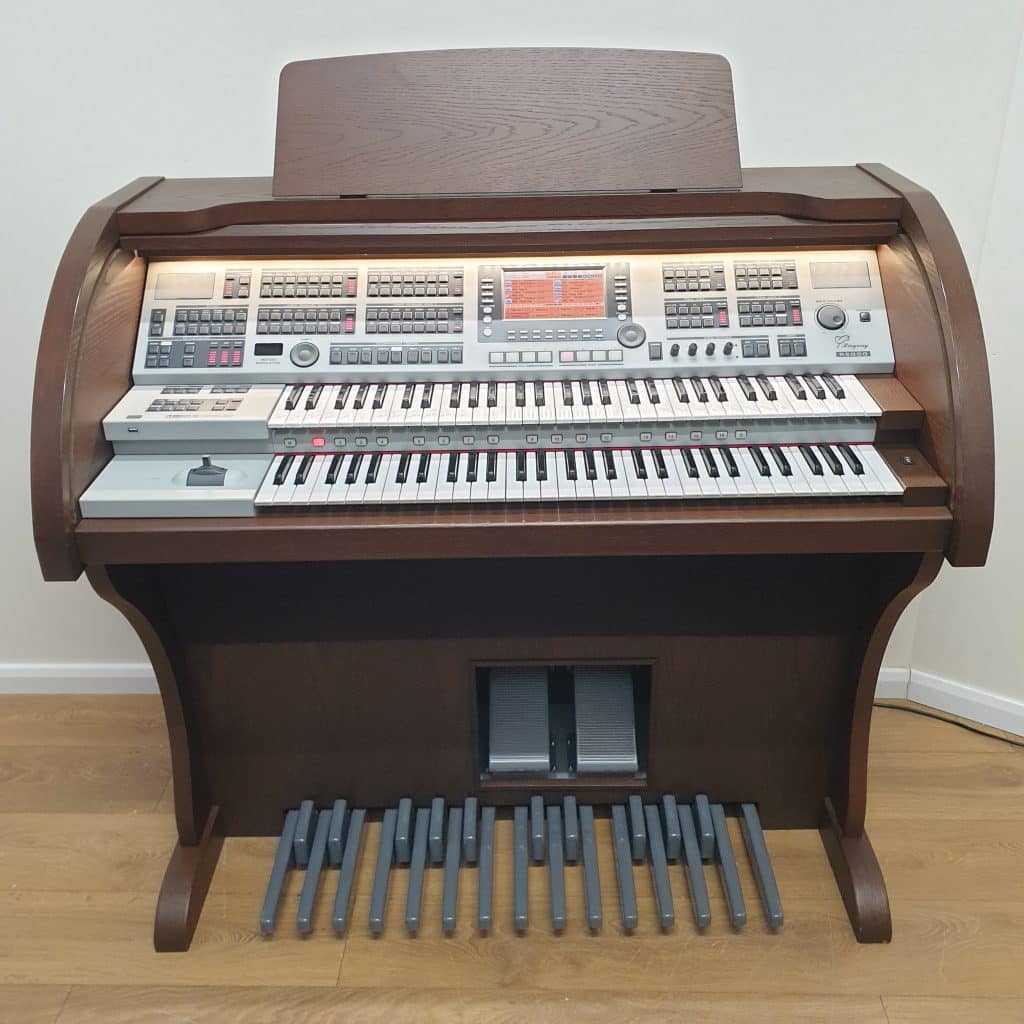 Used Ringway Maestro Organ (Stock ID: #9832)