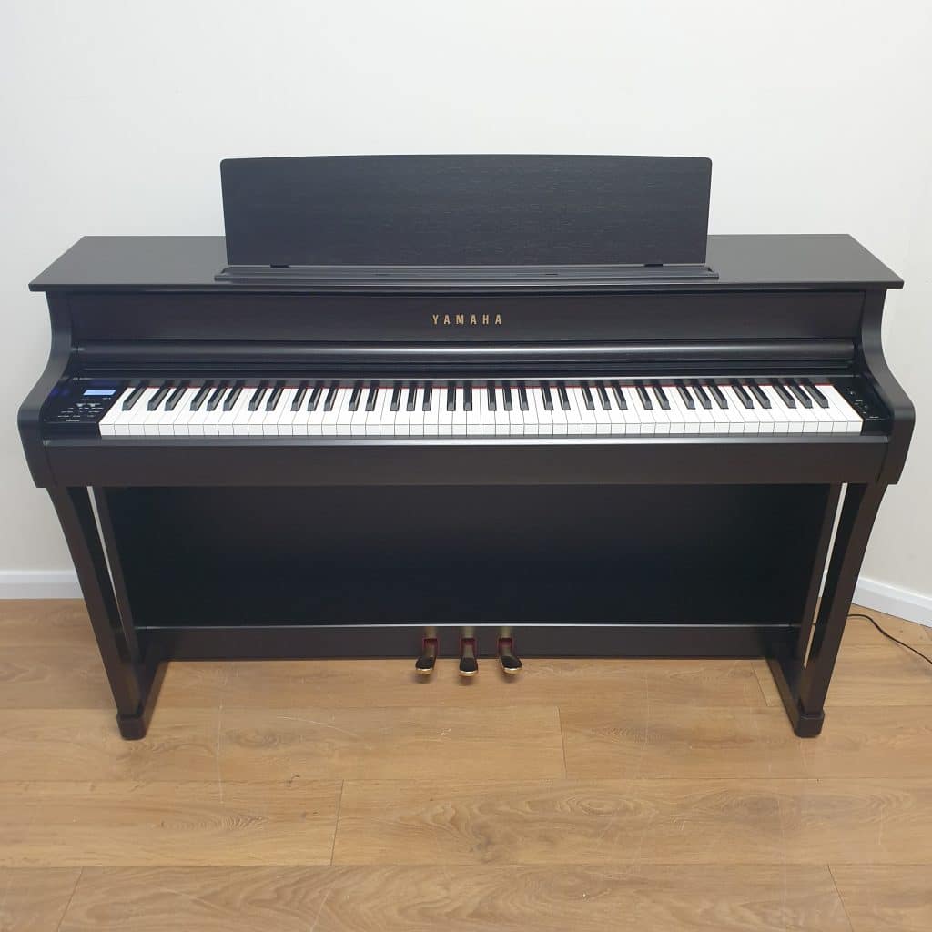 Used Yamaha CLP845 in Rosewood (Stock ID: #9975)