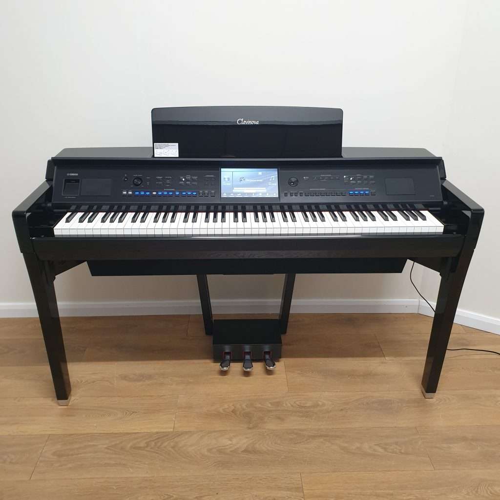 Used Yamaha CVP909 In Polished Ebony (Stock ID: #10347)