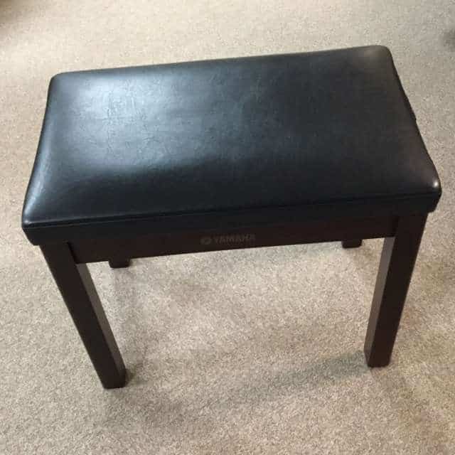 Used Yamaha B2 Bench in Mahogany/Black (Q)