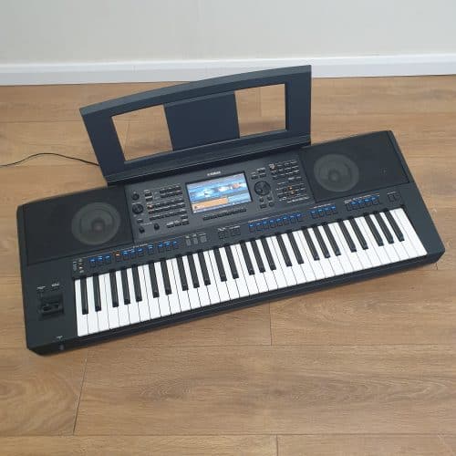 Used Yamaha PSR SX900 Keyboard (Stock ID: #10669)
