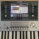 Used Yamaha Tyros 5 76 & Speakers (Stock ID: #10689)
